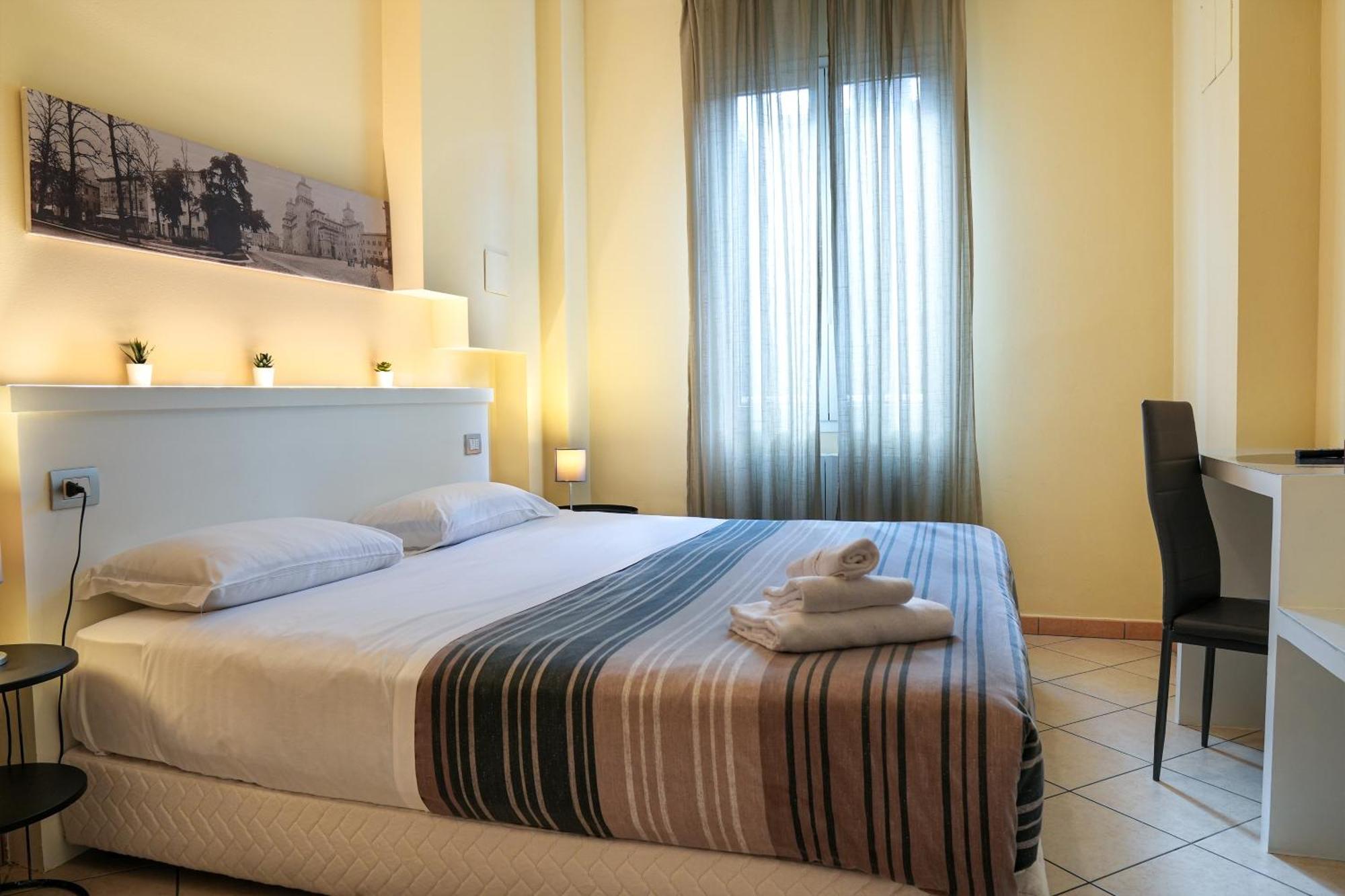 Smart Hotel Феррара Екстер'єр фото