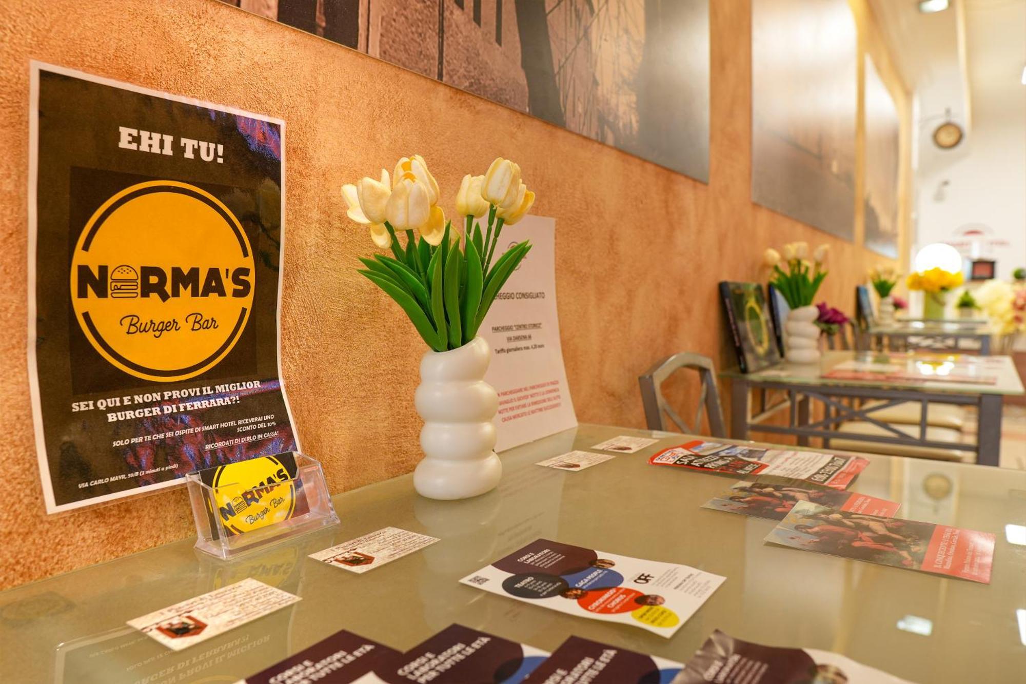 Smart Hotel Феррара Екстер'єр фото