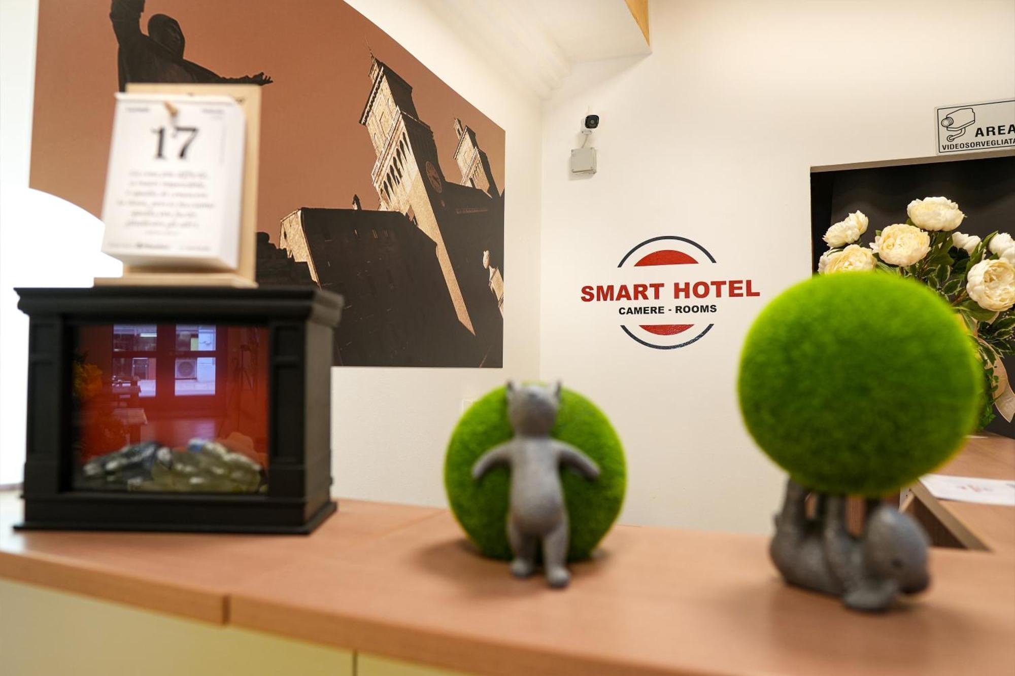 Smart Hotel Феррара Екстер'єр фото