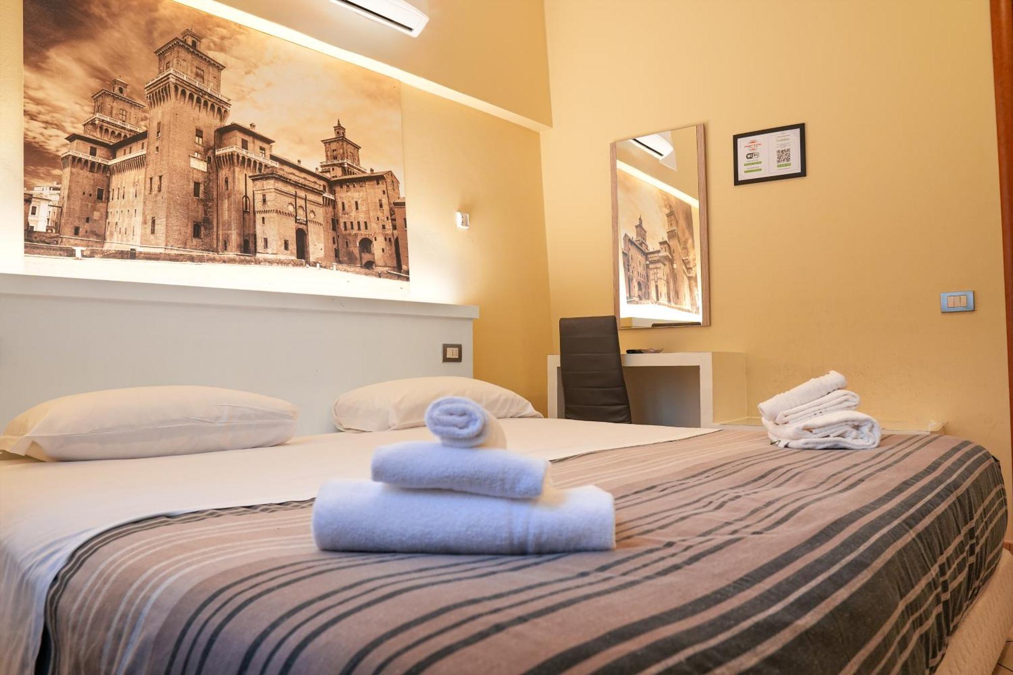 Smart Hotel Феррара Екстер'єр фото