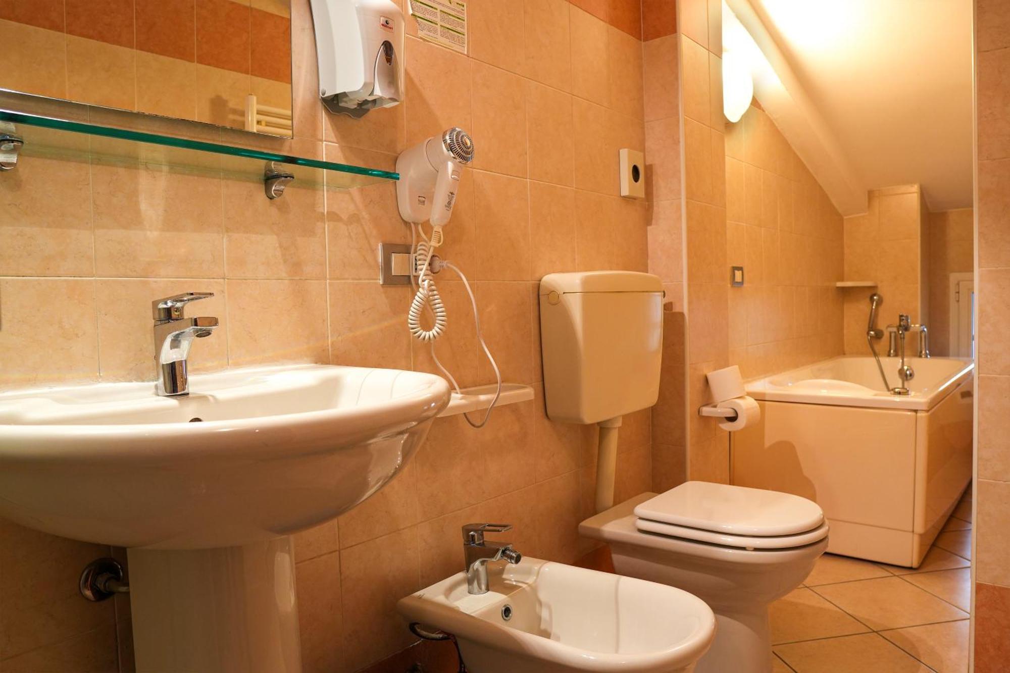 Smart Hotel Феррара Екстер'єр фото