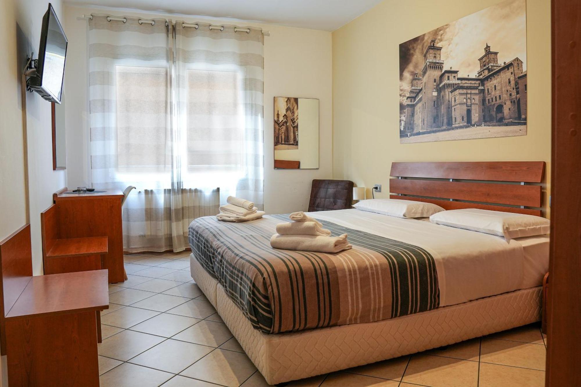 Smart Hotel Феррара Екстер'єр фото