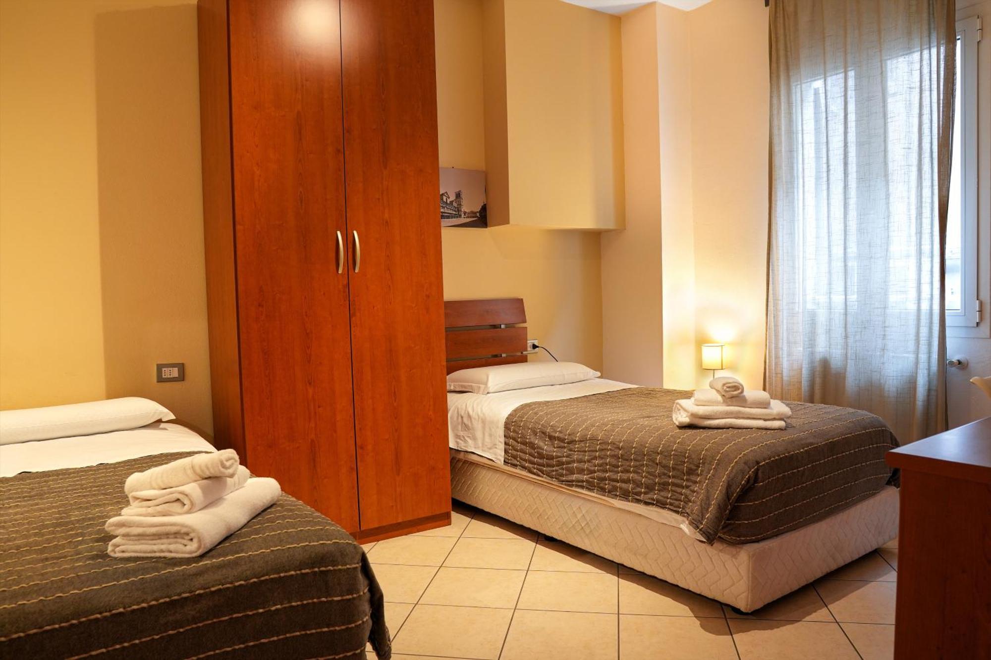Smart Hotel Феррара Екстер'єр фото