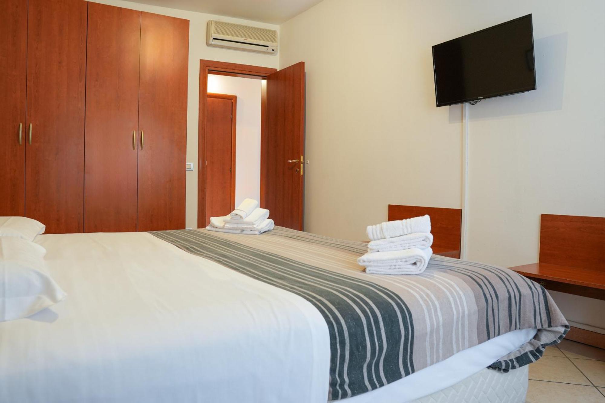 Smart Hotel Феррара Екстер'єр фото