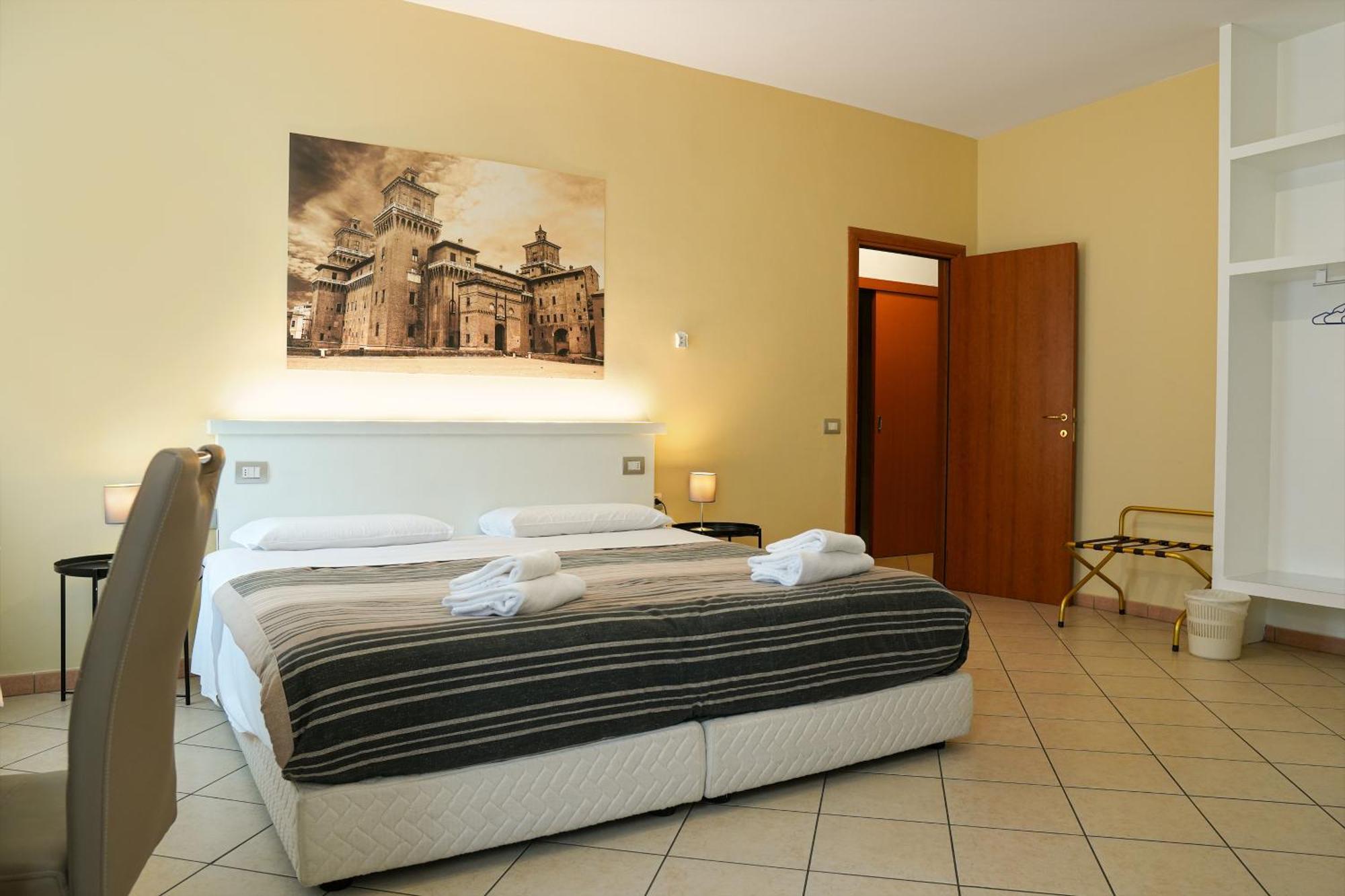Smart Hotel Феррара Екстер'єр фото