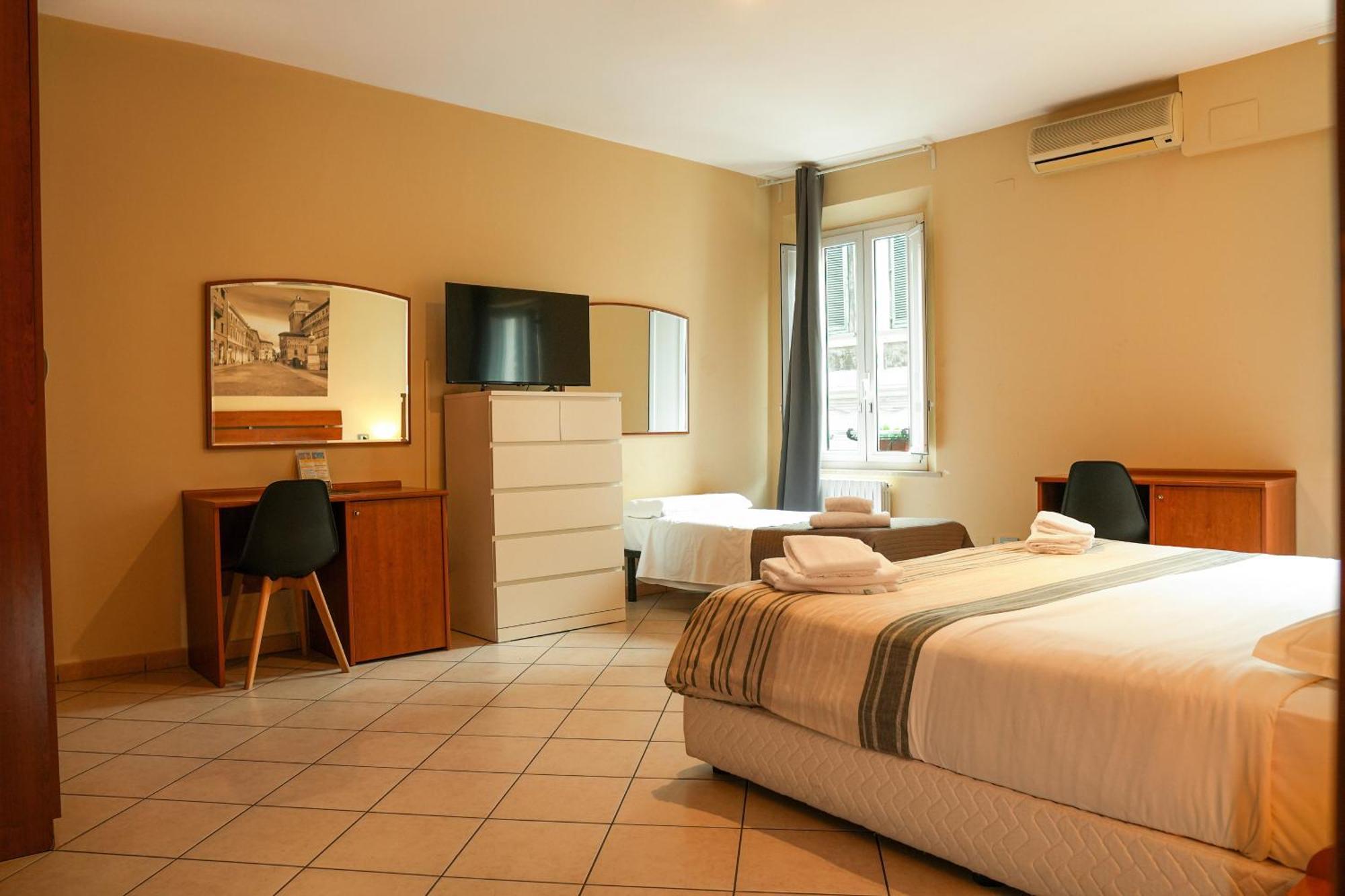 Smart Hotel Феррара Екстер'єр фото