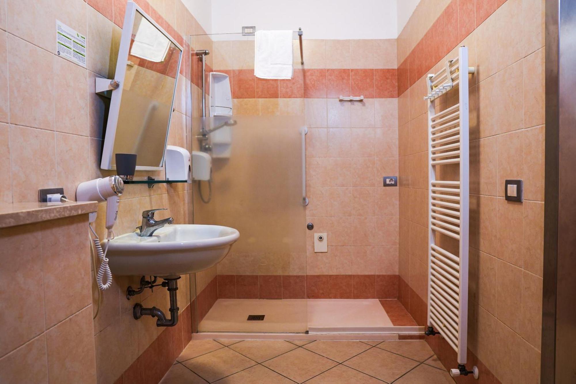 Smart Hotel Феррара Екстер'єр фото