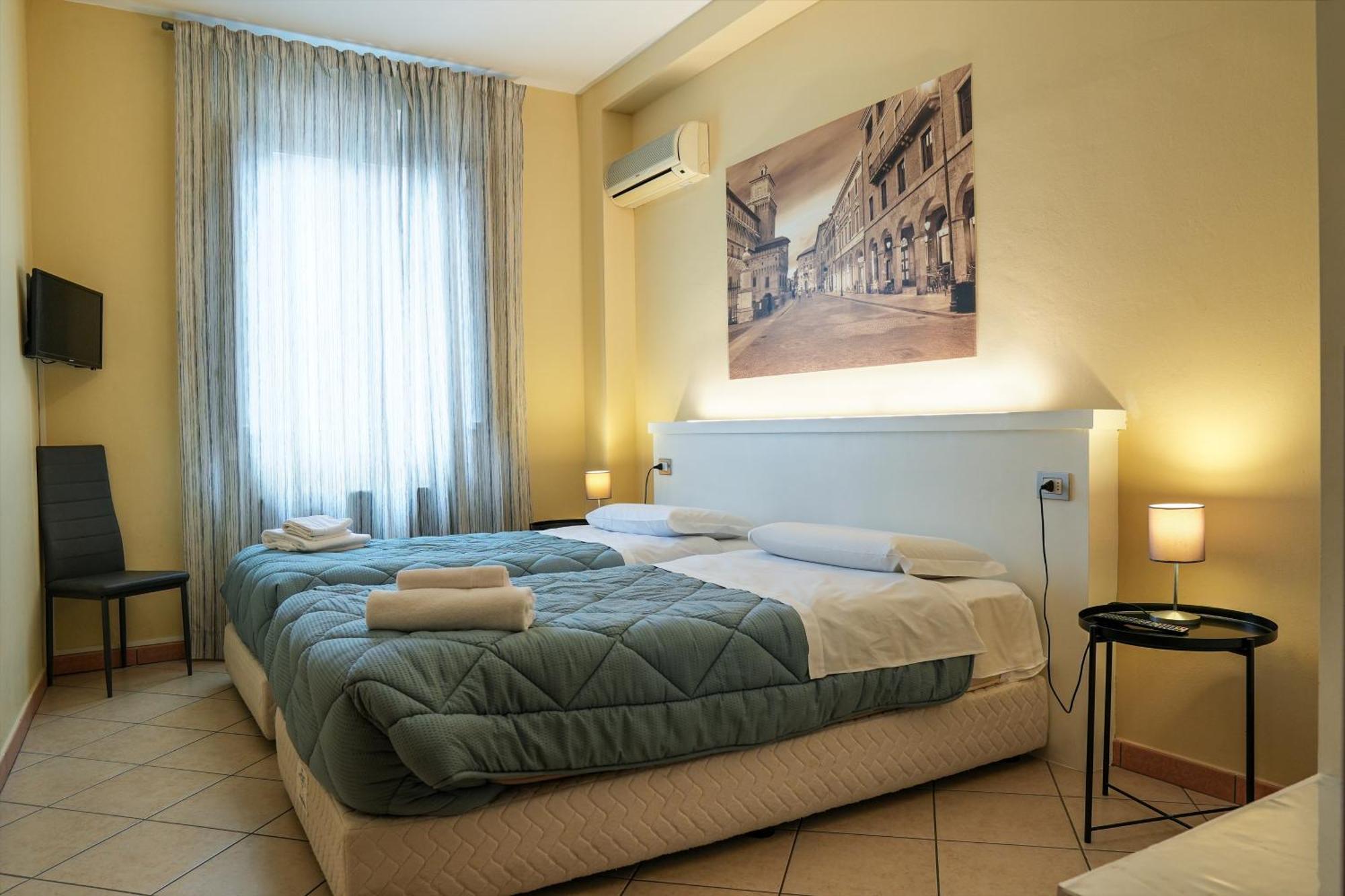 Smart Hotel Феррара Екстер'єр фото